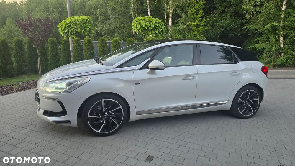 Citroën DS5 2.0 HDi Hybrid4 SoChic MCP - 2