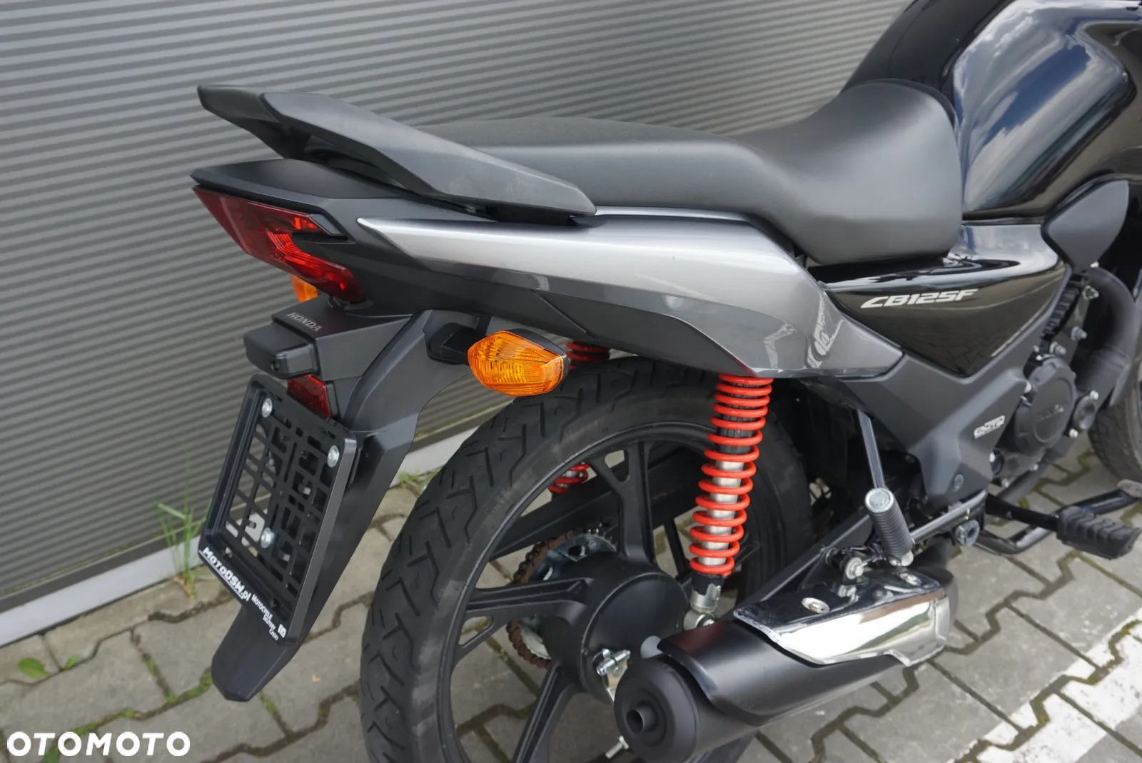 Honda CB - 10