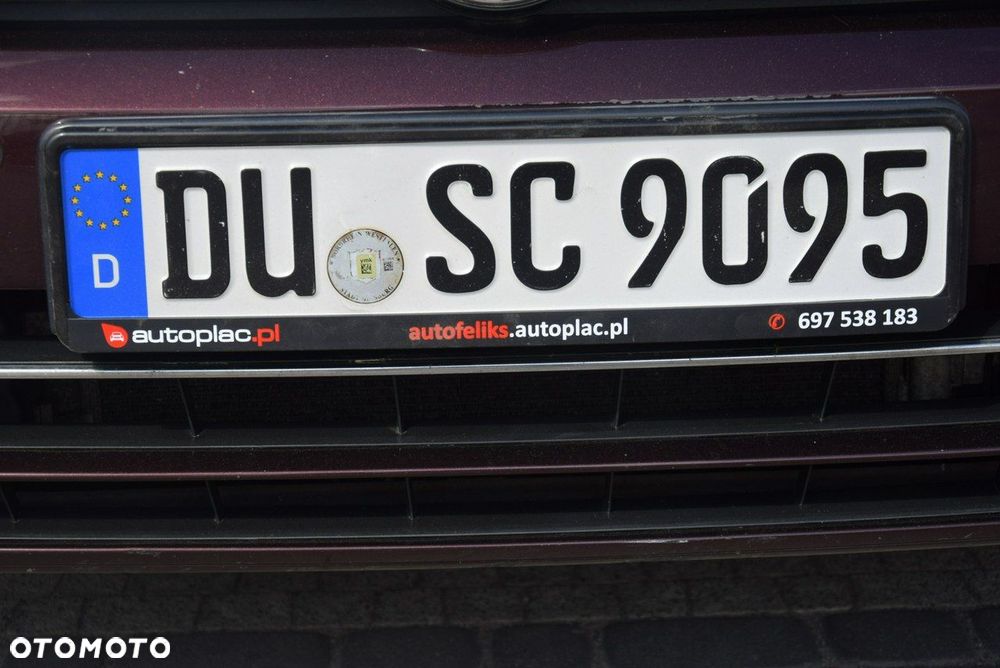 Volkswagen Passat - 8