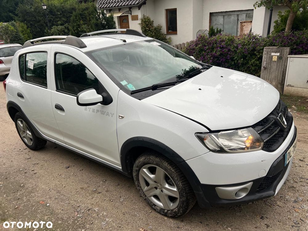Dacia Sandero 0.9 TCe Laureate - 4