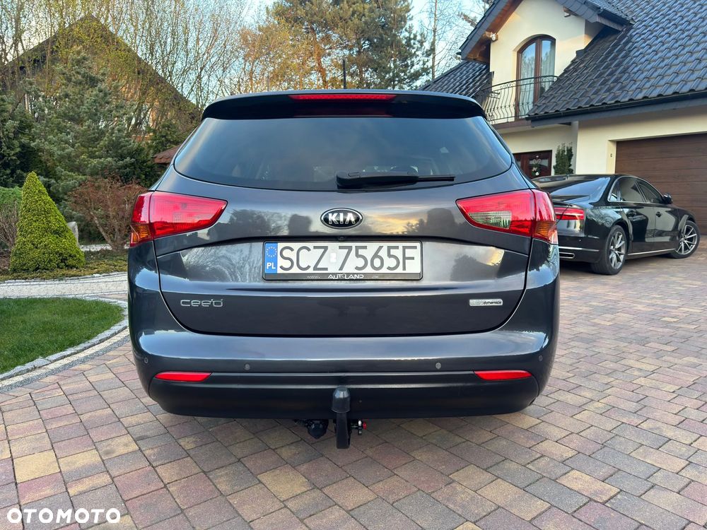 Kia Ceed - 25