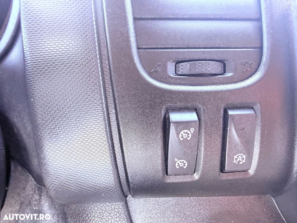 Renault Trafic 2.0 Blue dCi 120 Furgon Cabina Dubla L2H1 Authentique - 17