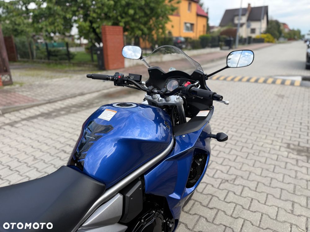 Suzuki GSX - 9