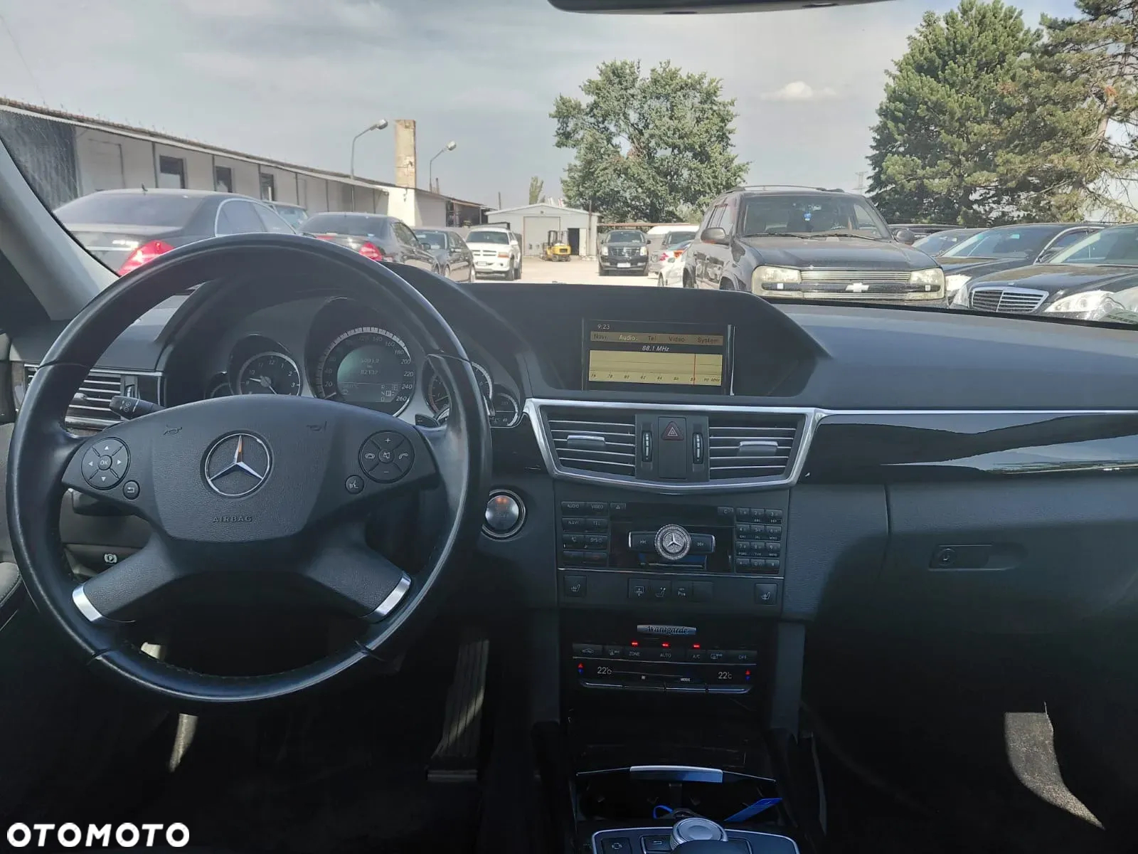 Mercedes-Benz Klasa E 350 7G-TRONIC - 2