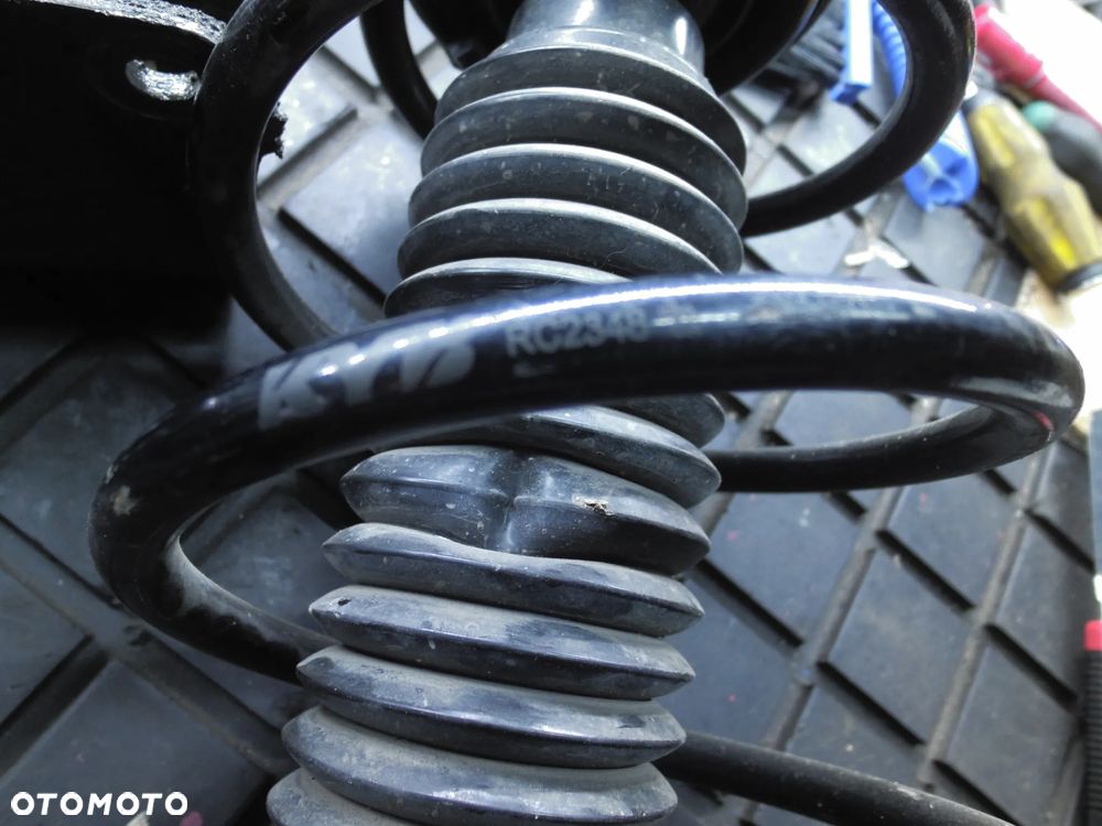 AMORTYZATORY PRZÓD Citroen C4 04- 2.0 HDI DACO 453739 KOMPLET 2 SZT - 2