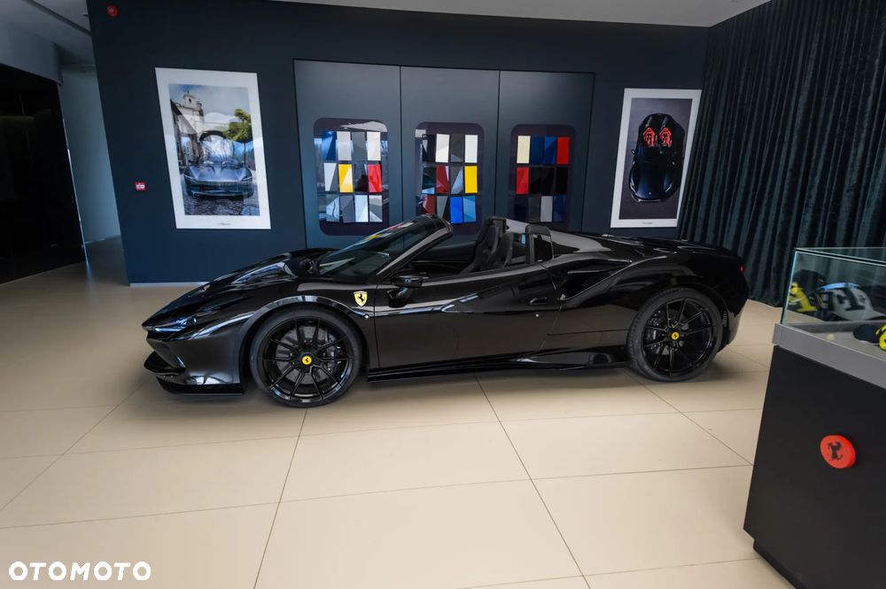 Ferrari F8 Spider Standard - 4
