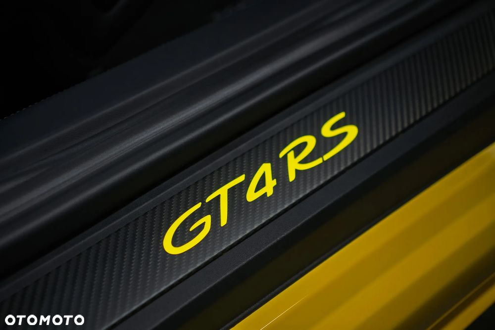 Porsche 718 Cayman - 26