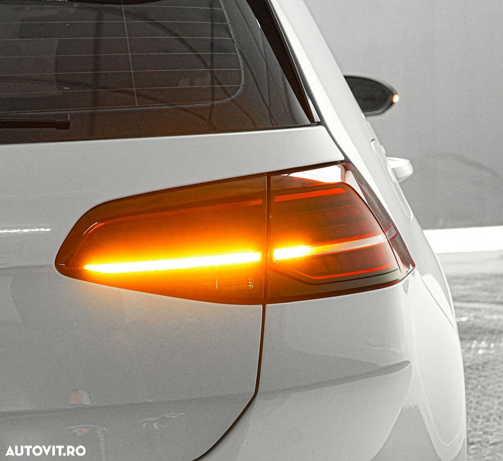Volkswagen Golf GTI 2.0 TSI OPF DSG Performance - 32
