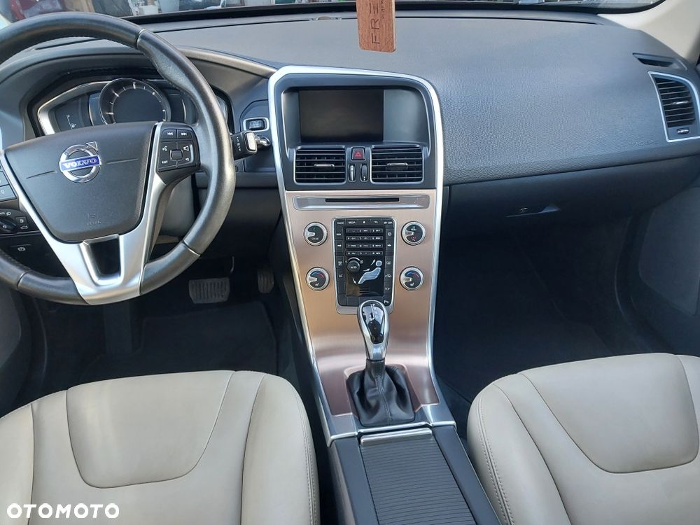 Volvo XC 60 - 8