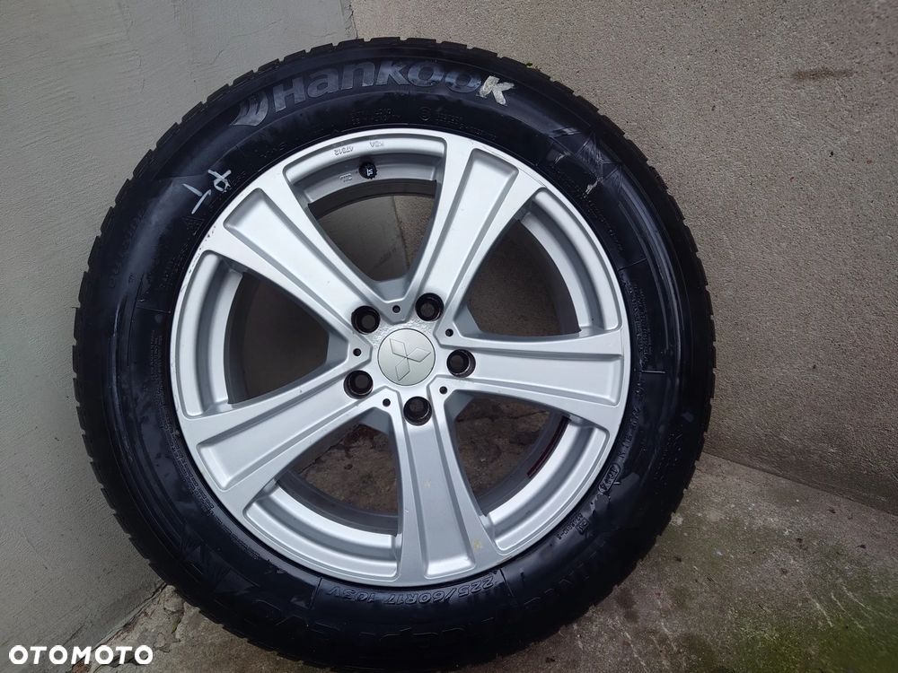 Zimowe koła Mitsubishi Outlander Alufelgi 17cali MoTec 5x114,3 i opony Yokohama 235/55 R17 BluEarth Winter V906 SUV - 3