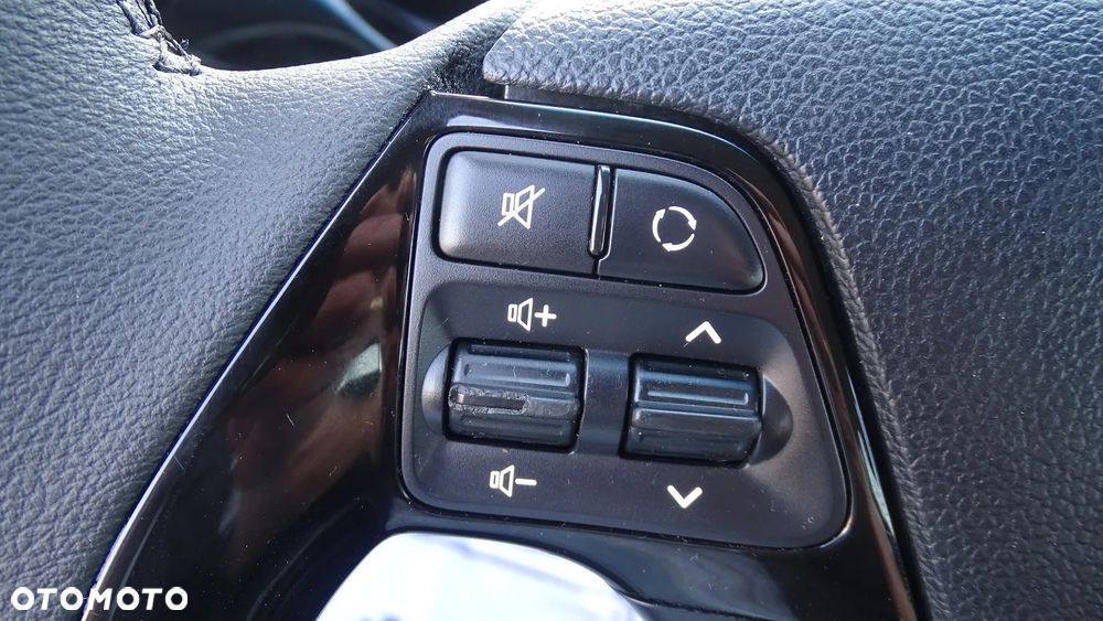 Kia Ceed 1.6 CRDi L - 17