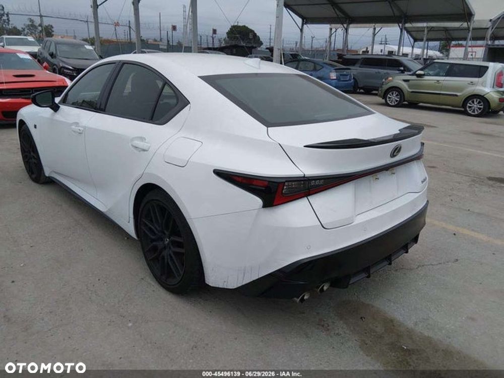 Lexus IS - 3