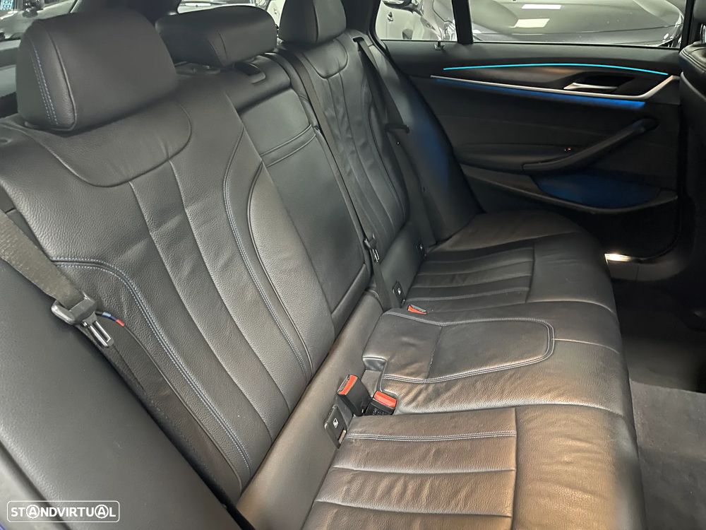 BMW 530 e Pack Desportivo M - 15