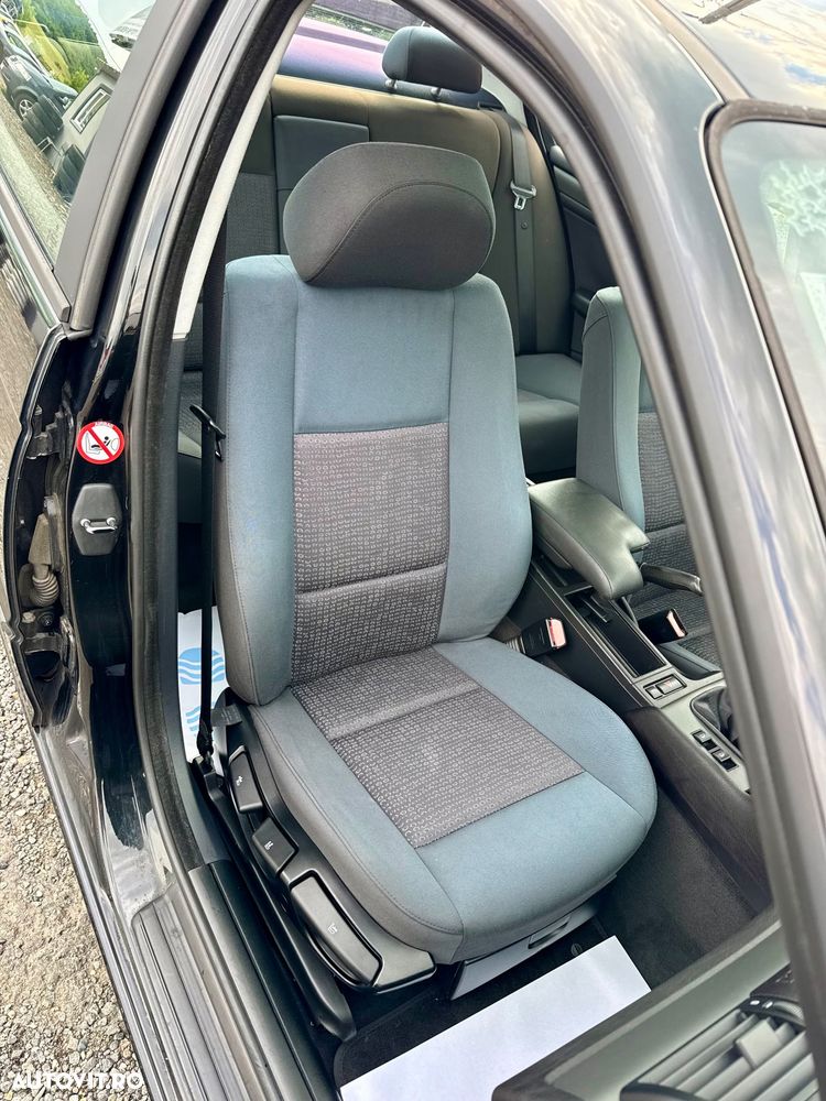 BMW Seria 3 316i Edition Sport - 15