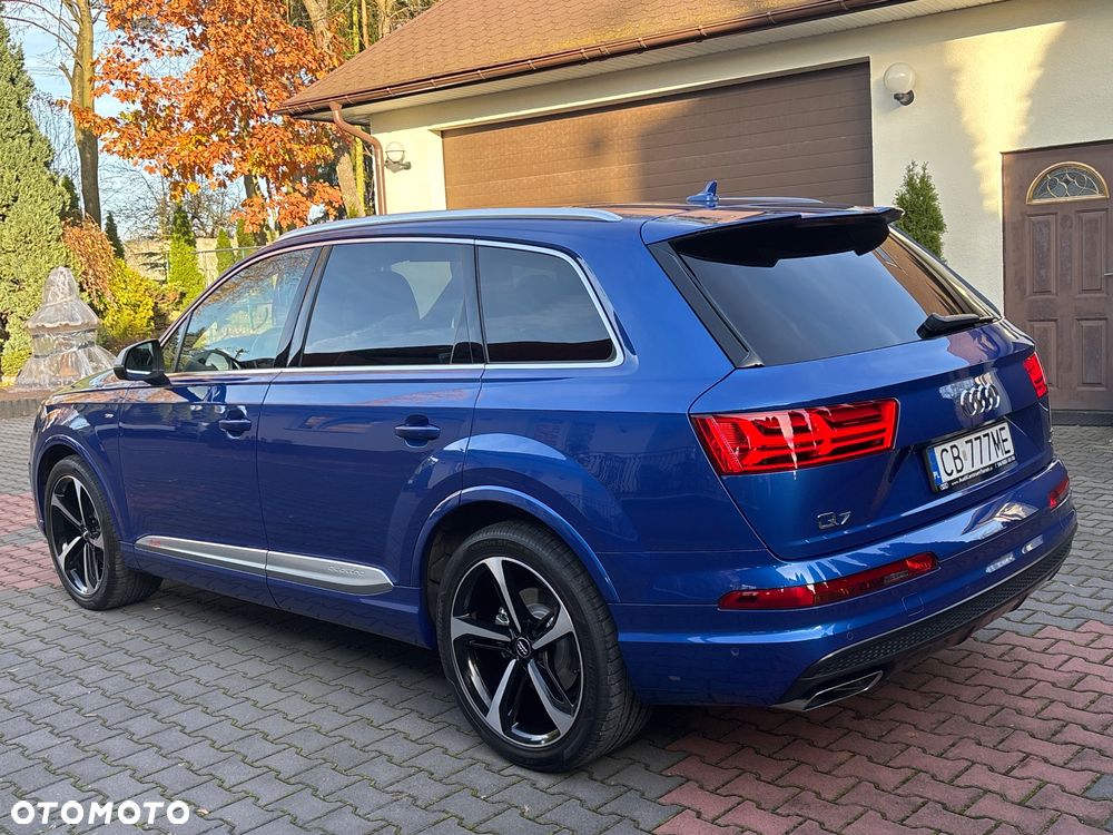 Audi Q7 - 7