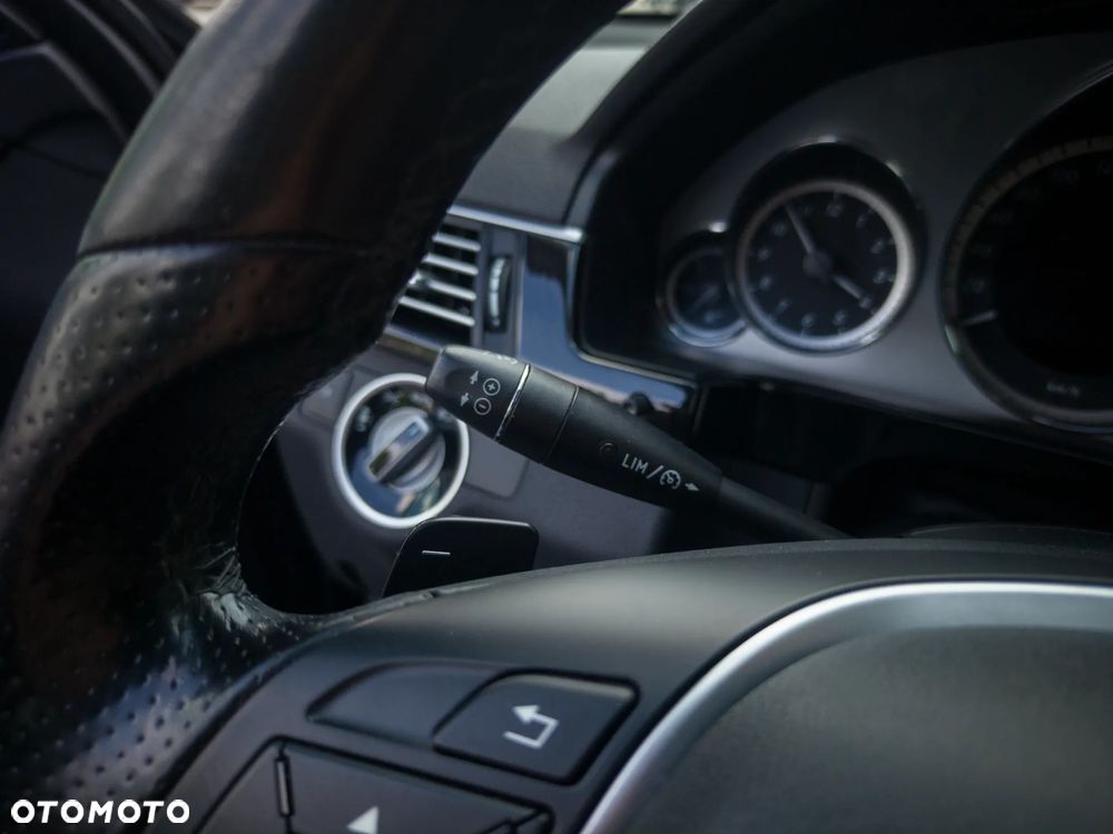 Mercedes-Benz Klasa E 220 BlueTEC 9G-TRONIC Avantgarde - 21