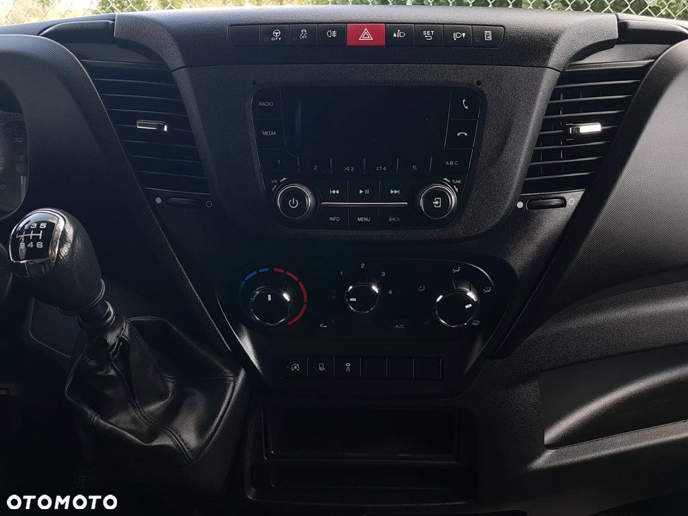 Iveco DAILY KONTENER NISKOPODŁOGOWY 4,43x2,23x2,42 SKLEP FOODTRUCK BAR KLIMA KONIOWÓZ KAMPER - 10