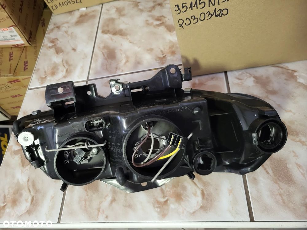 Reflektor Przedni  renault laguna 98-01  Lewy  (H7/PY21W/W5W, elektryczny, bez silnika, kolor wkładu: chromowany/czarny, kolor kierunkowskazu: biały  RENAULT LAGUNA I 12.98-03.01 - 4