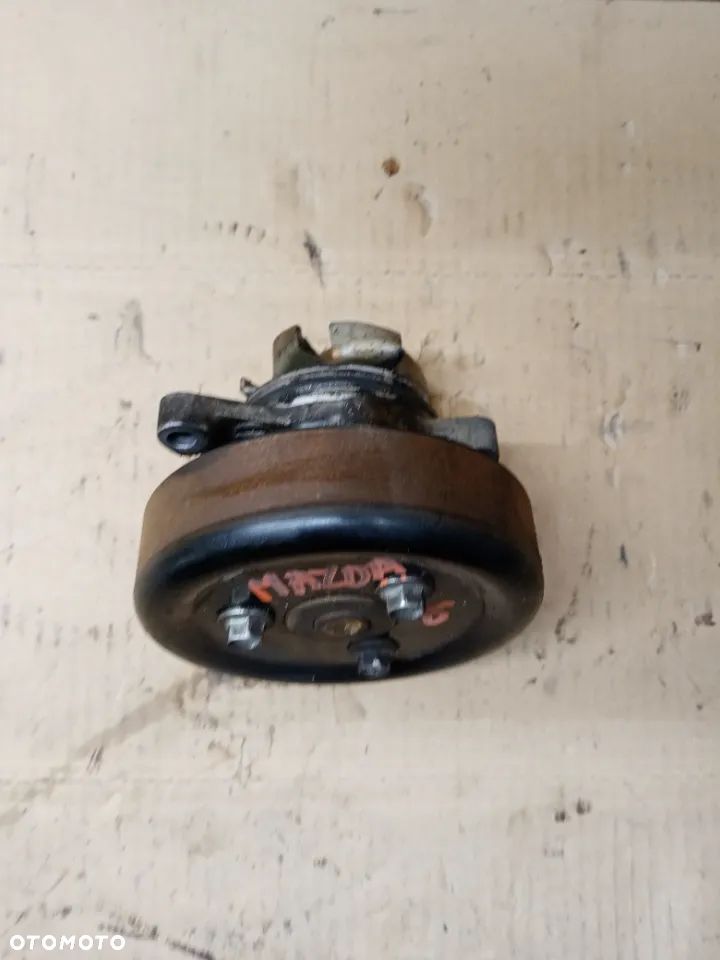 Pompa wody płynu koło Mazda 6 Lift 1.8 16V - 2