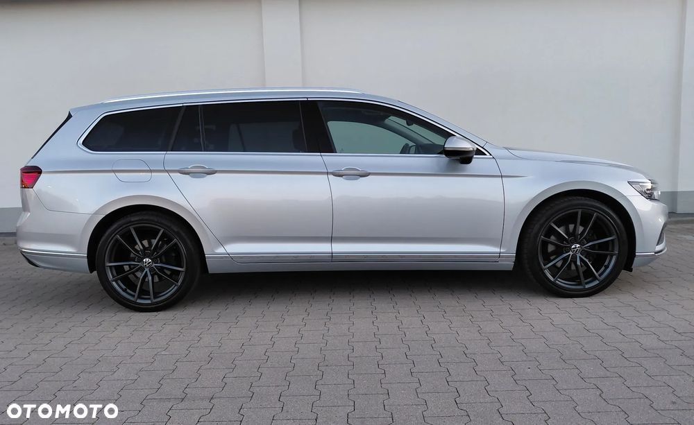 Volkswagen Passat - 2