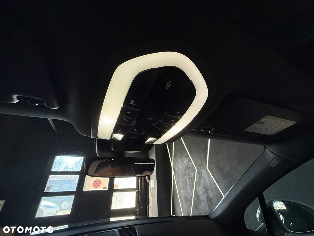 Porsche Macan GTS PDK - 20