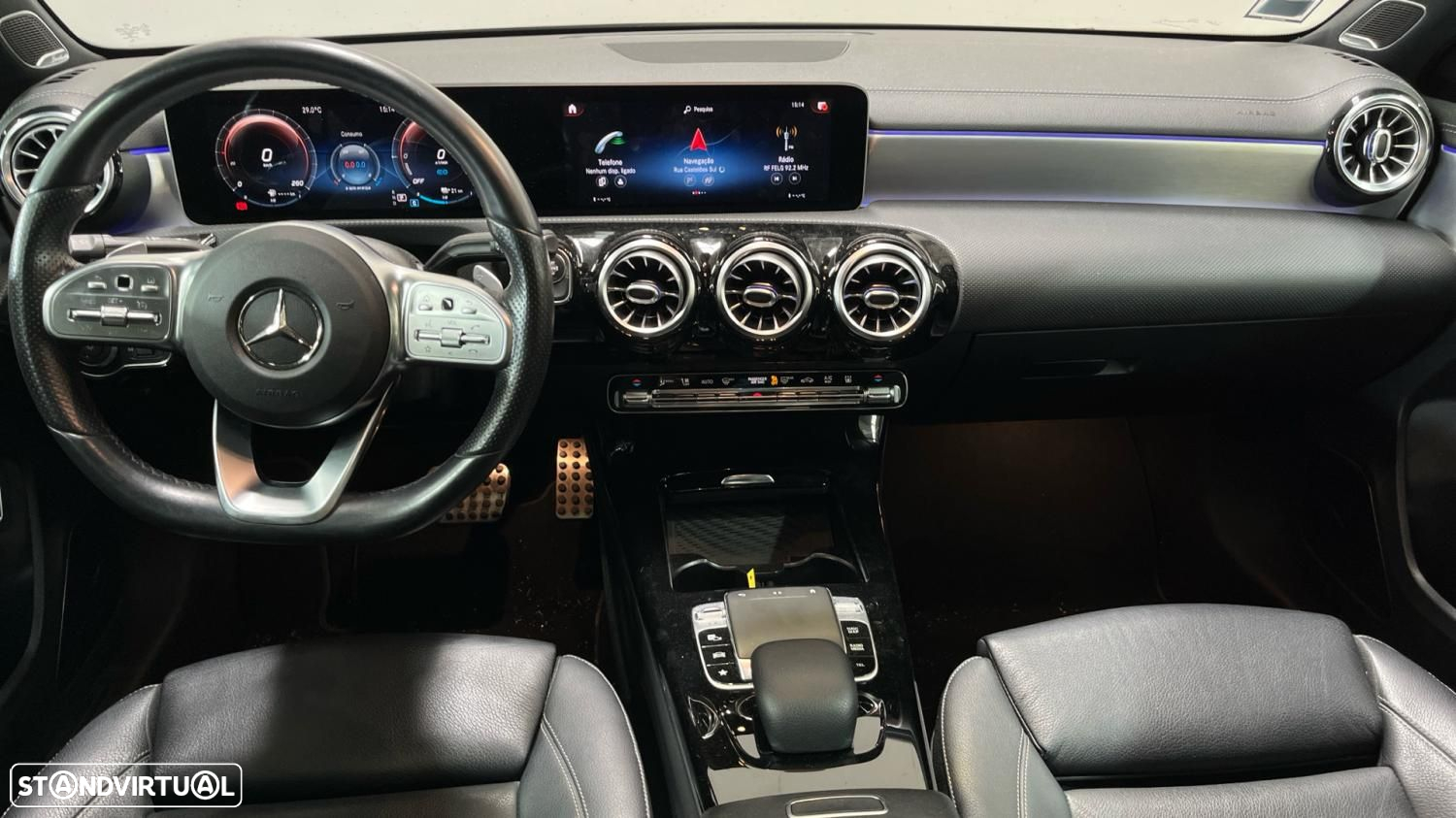 Mercedes-Benz A 250 Limousine e AMG Line - 11