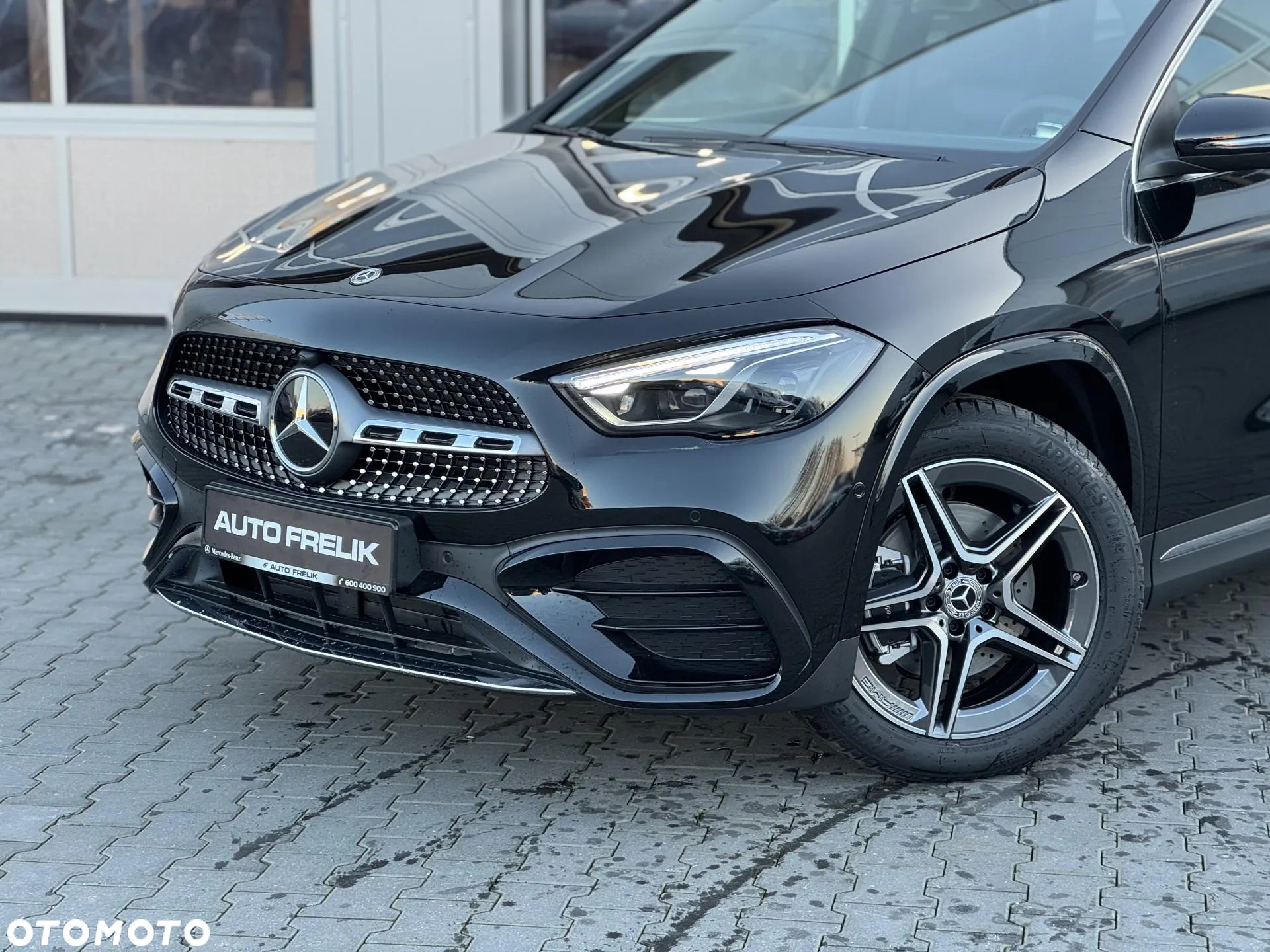 Mercedes-Benz GLA 200 d 4-Matic AMG Line - 3
