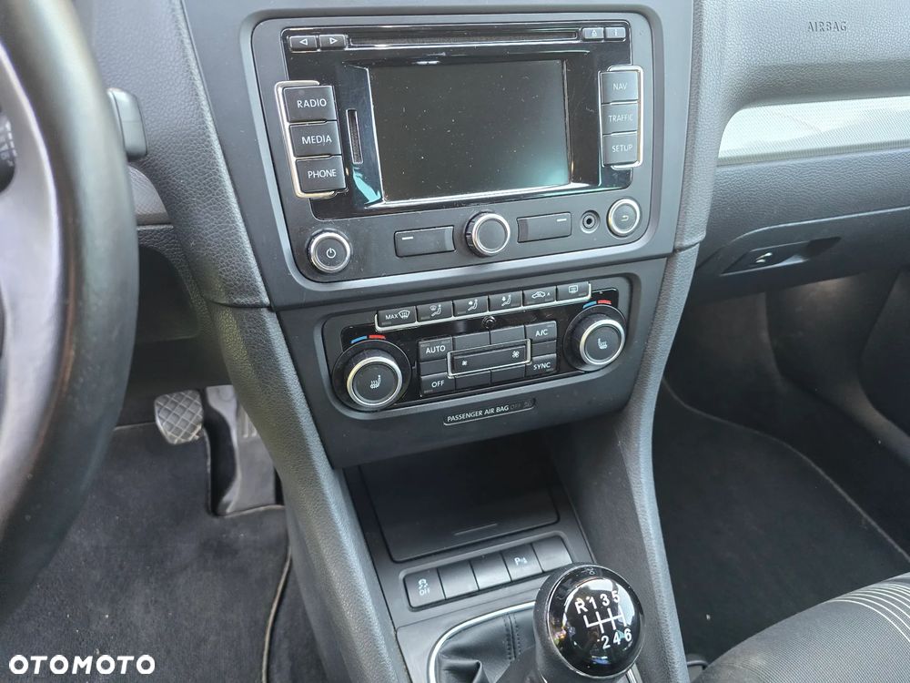 Volkswagen Golf - 20