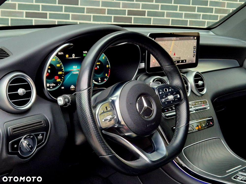 Mercedes-Benz GLC 220 d 4Matic 9G-TRONIC AMG Line Plus - 19
