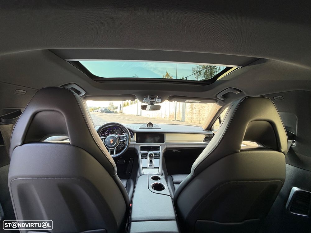 Porsche Panamera - 11
