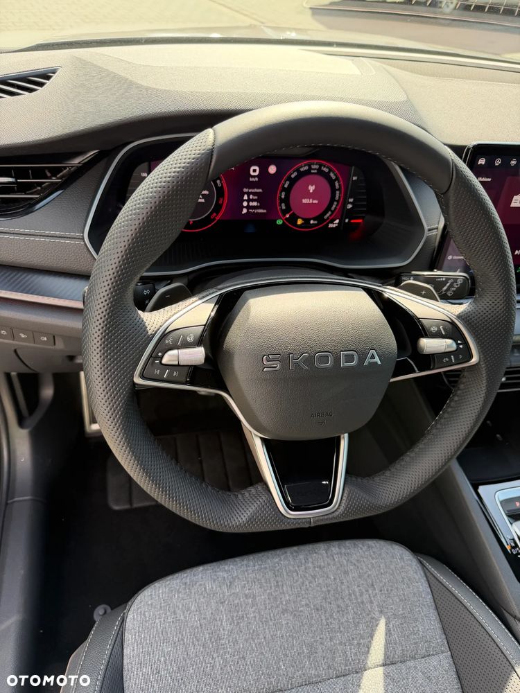 Skoda Octavia 2.0 TSI Sportline Tech 4x4 DSG - 11