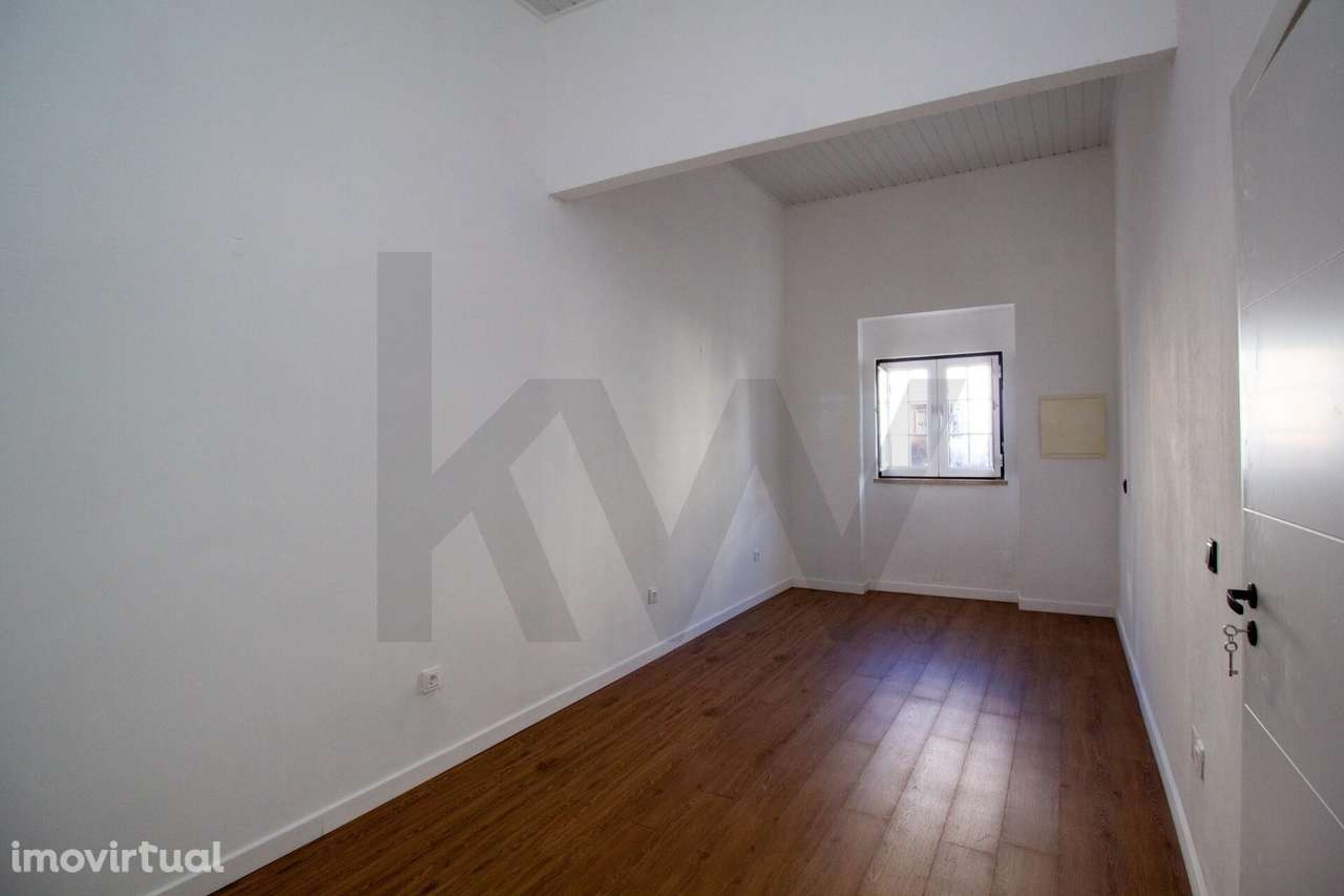 V2 + 1 Remodelada | Rua da Alagoa, Almeirim — 270.000 € - Grande imagem: 2/20