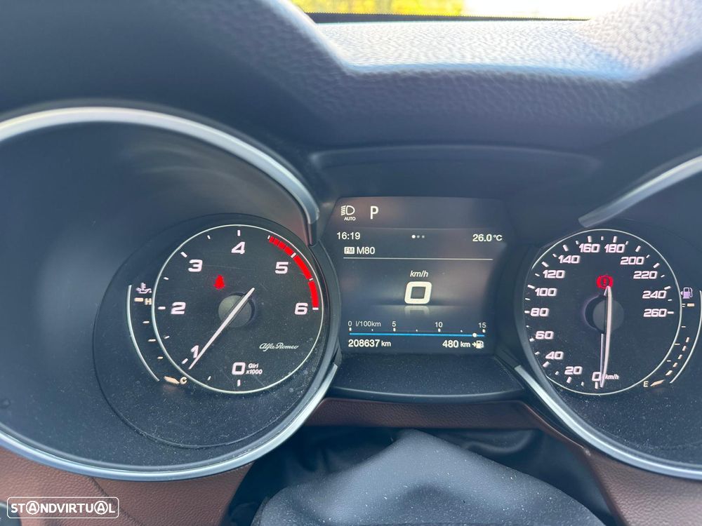 Alfa Romeo Stelvio 2.2 D AT8 - 2