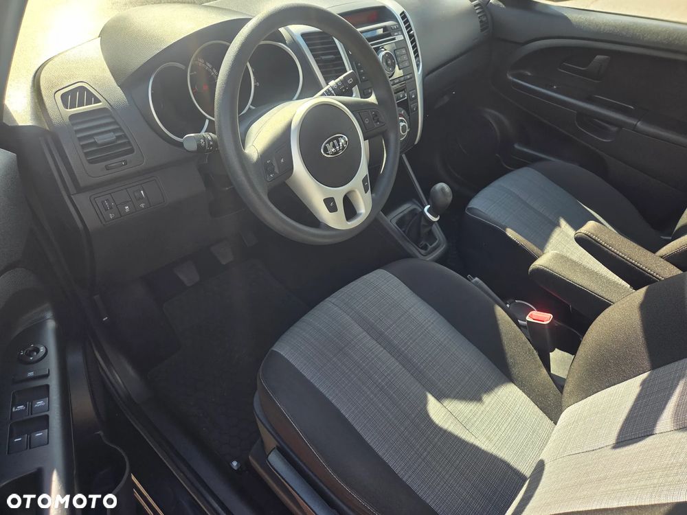 Kia Venga 1.4 CVVT Edition 7 - 10