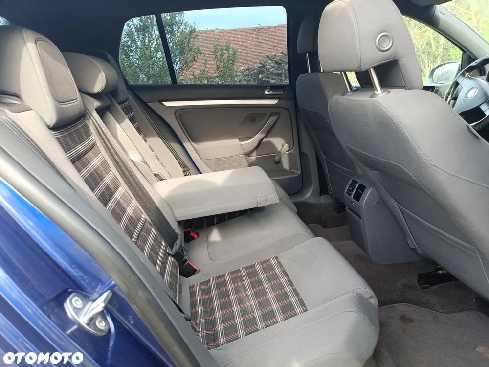 Volkswagen Golf 2.0 GTI - 11