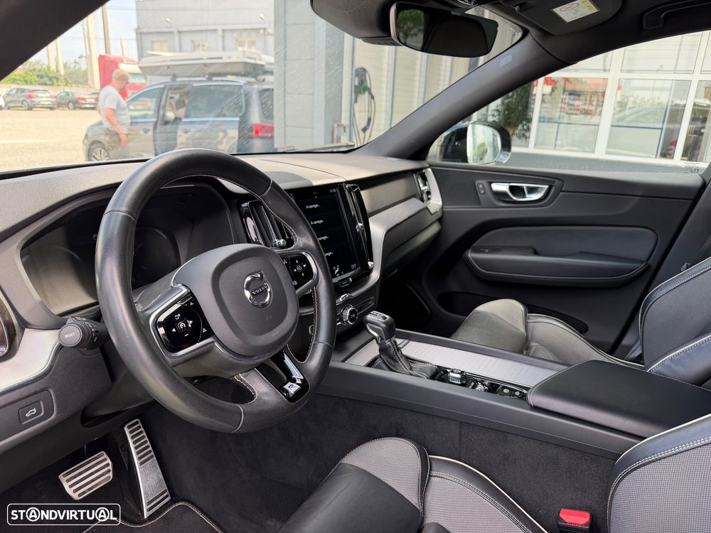 Volvo XC 60 2.0 D4 R-Design AWD Cluster C Geartronic - 12