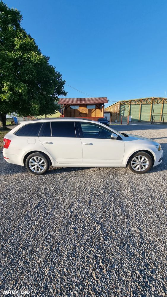 Skoda Octavia 1.6 TDI Ambition - 2