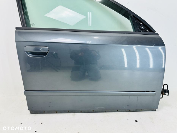 Audi A4 B7 drzwi prawy przód prawe przednie LY7G