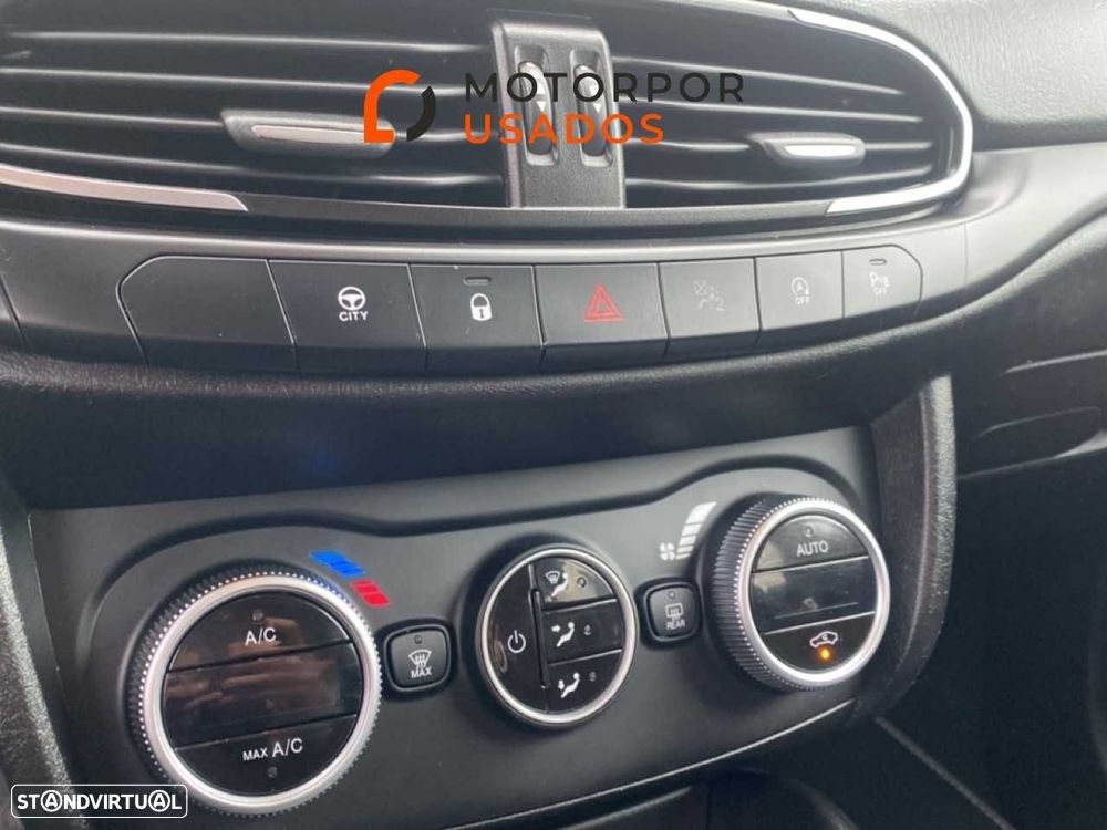 Fiat Tipo Cross - 14