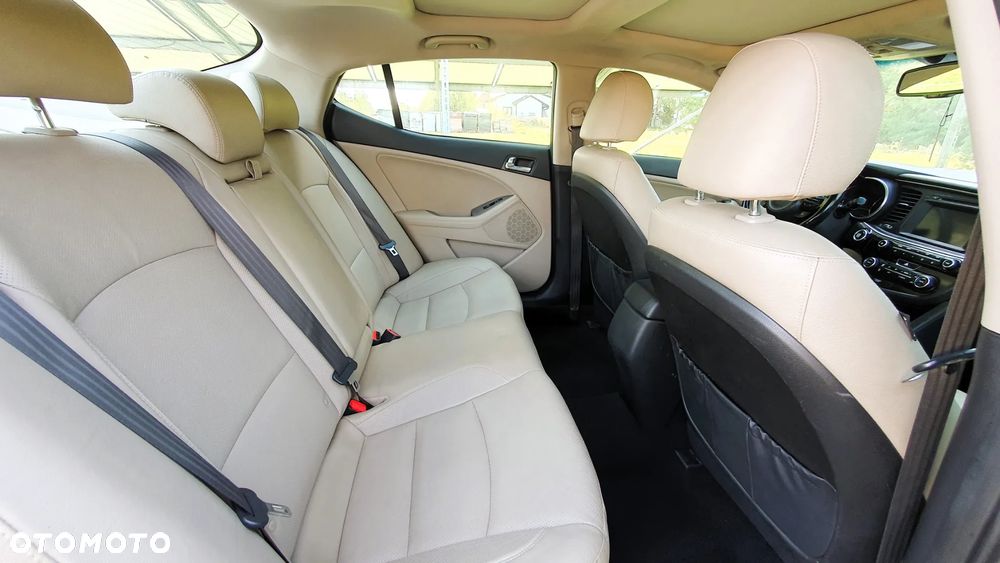 Kia Optima - 18