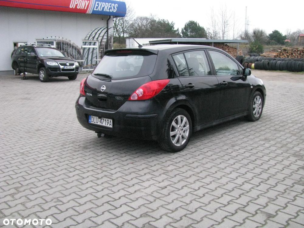 Nissan Tiida - 3