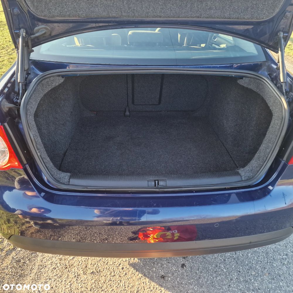 Volkswagen Jetta 1.4 TSI Comfortline - 7