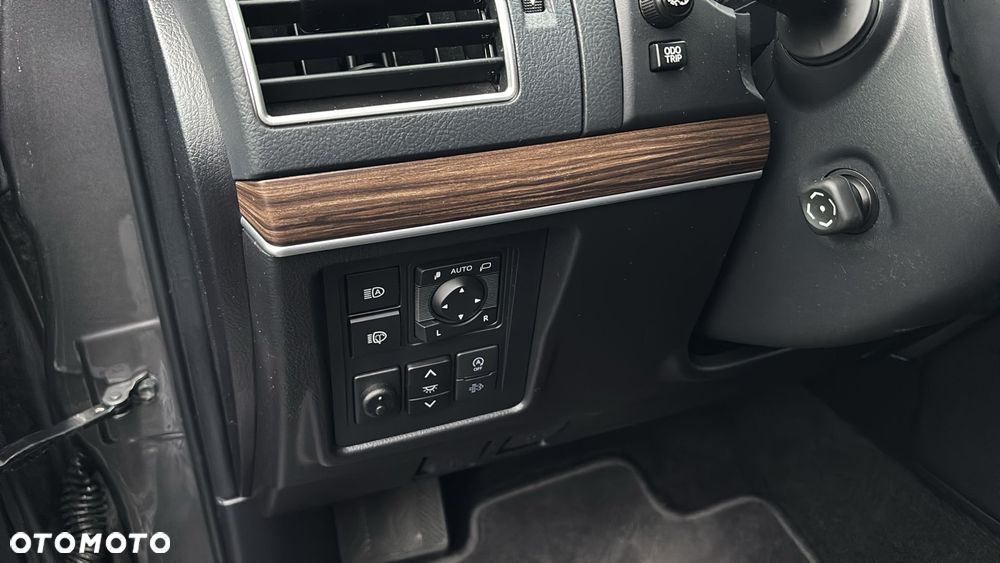 Toyota Land Cruiser LC 2.8 D-4D Prestige - 34