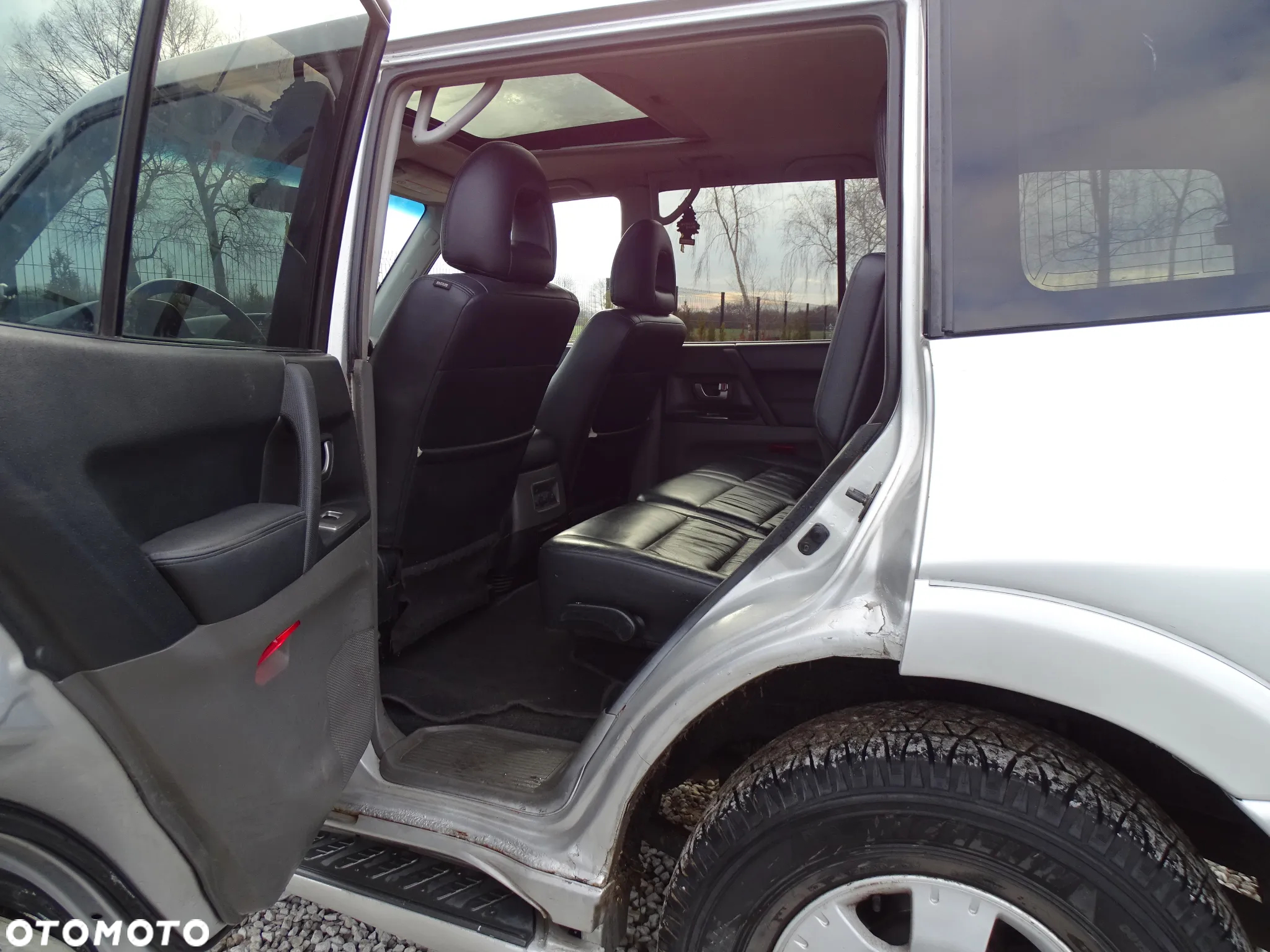 Mitsubishi Pajero 3.2 DID 7os - 17