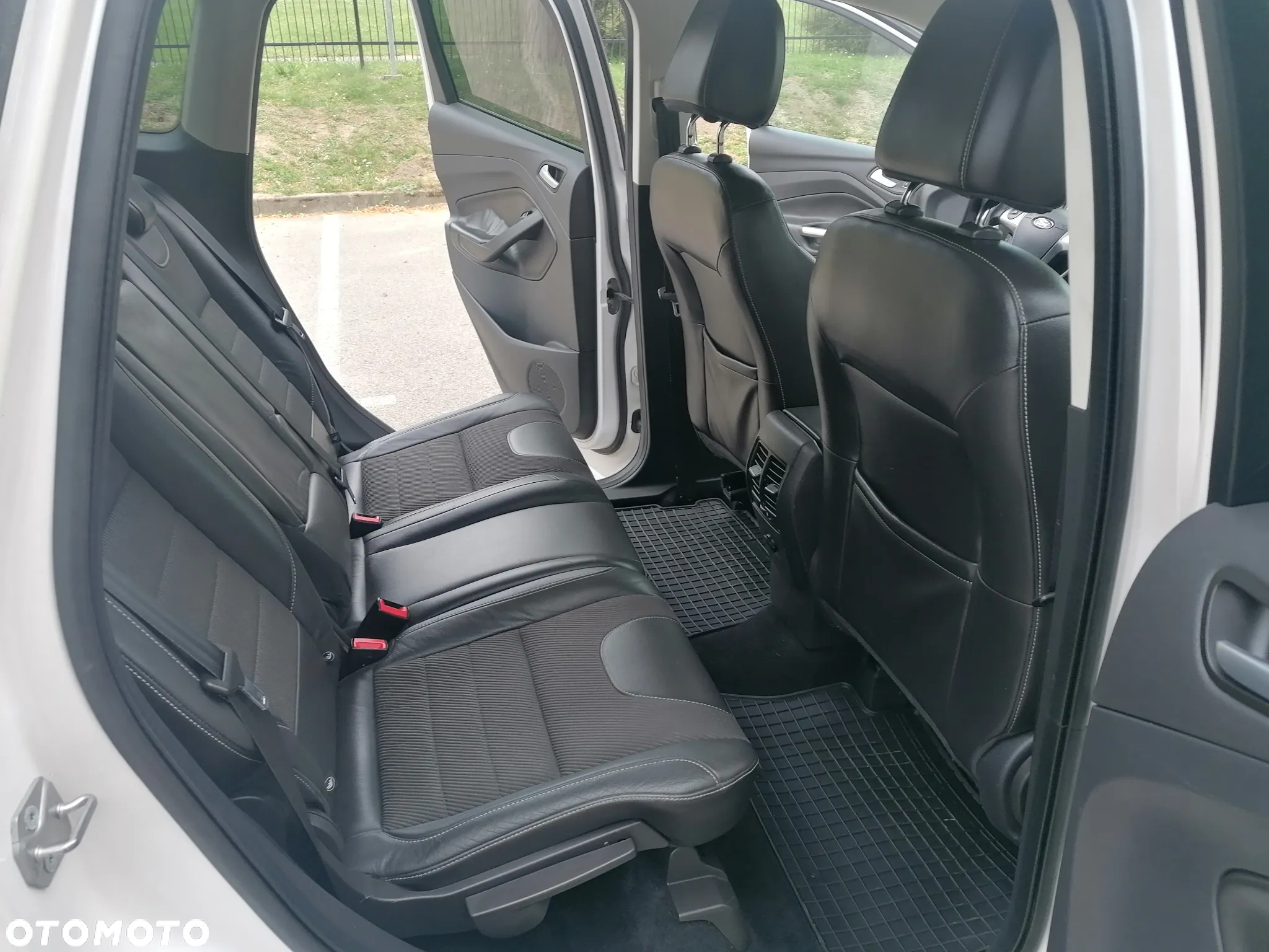 Ford Kuga 2.0 TDCi 4WD Titanium - 24