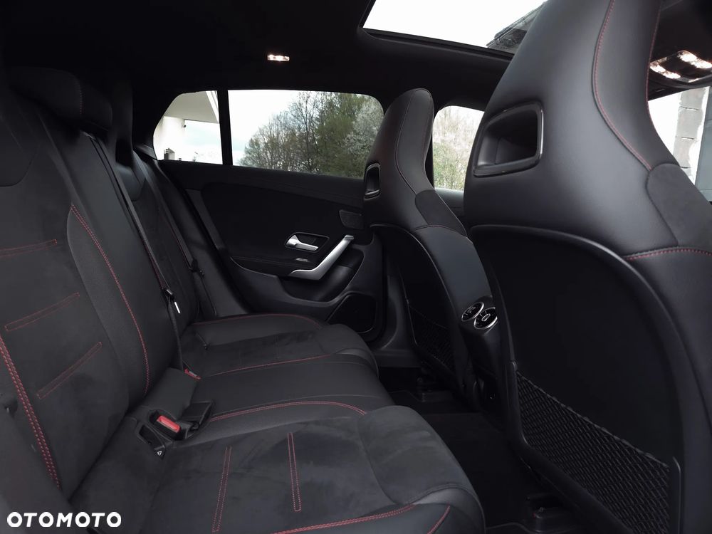 Mercedes-Benz CLA 220 d 4-Matic AMG Line 8G-DCT - 20