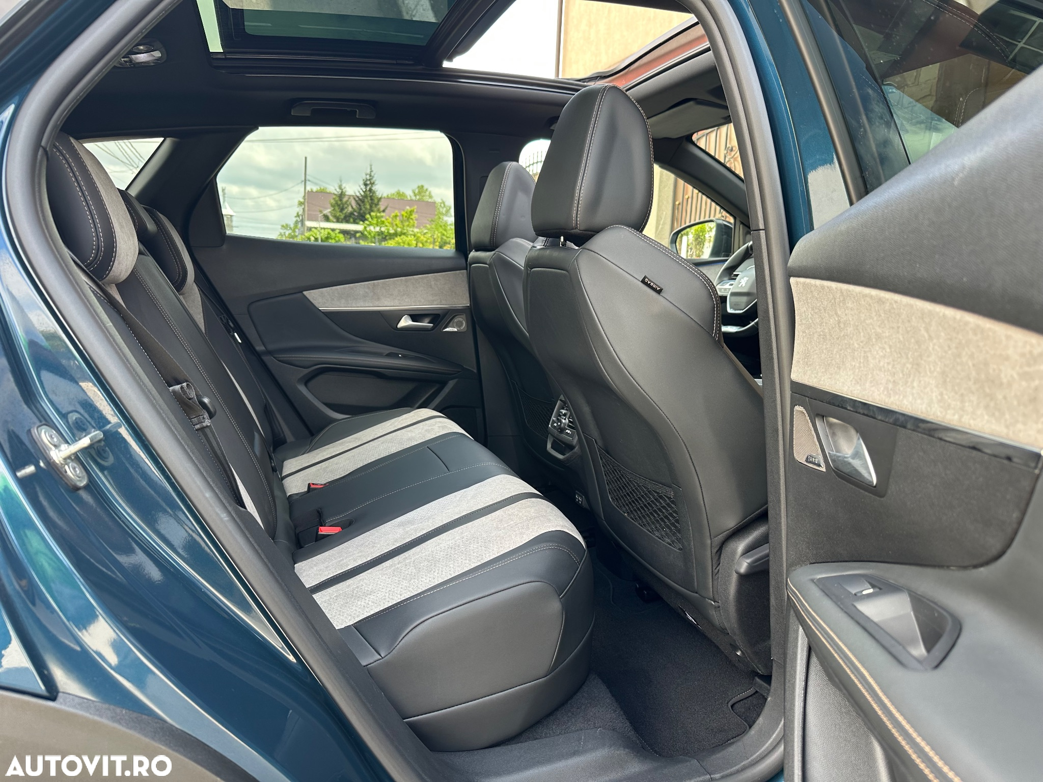Peugeot 3008 PHEV EAT8 GT Pack - 23