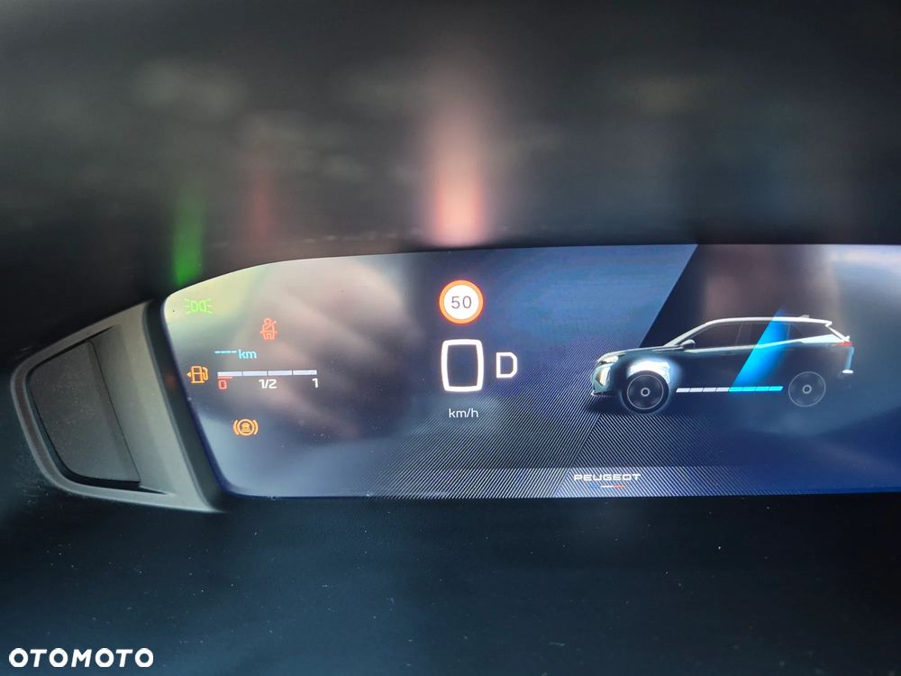 Peugeot 2008 Hybrid 136 e-DSC Allure - 21