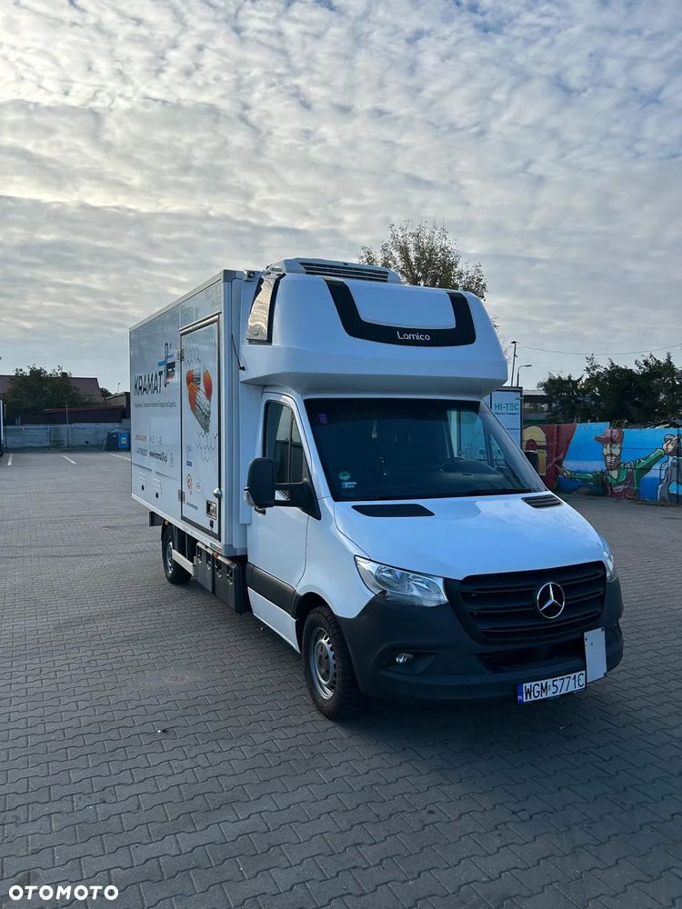Mercedes-Benz Sprinter - 9