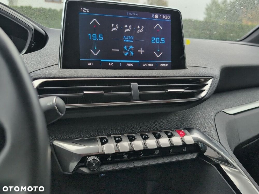 Peugeot 5008 - 20